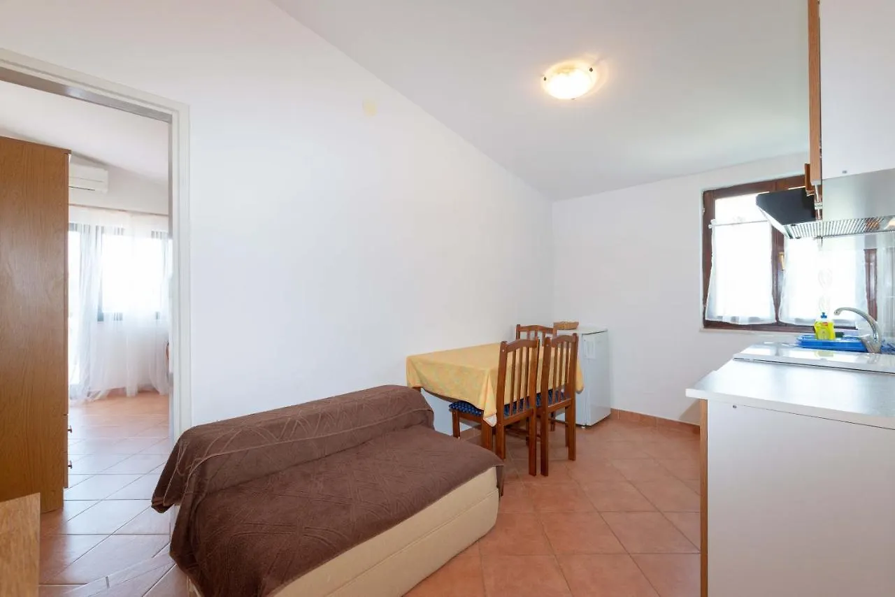 度假居 KruševoHouse Ribnica别墅